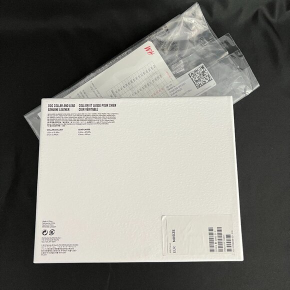 Moschino x H&M dog collar and leash; genuine leather - Picture 3 of 5